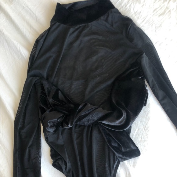 Mesh bow bodysuit from Dollskill - Picture 2 of 3